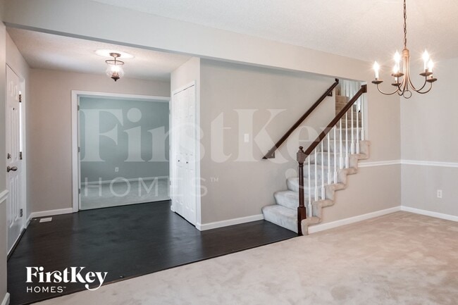 Foto del edificio - 1813 Highcrest Dr