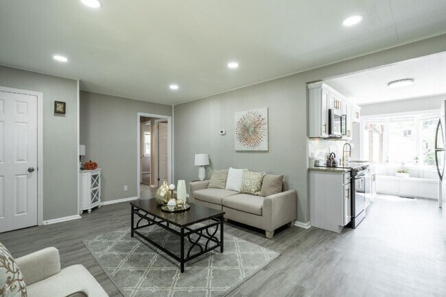 Foto del edificio - 3310 N 82nd St