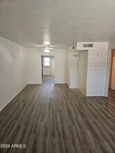 Building Photo - 3810 E Earll Dr