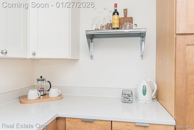 Building Photo - 2392 W Auburn Rd