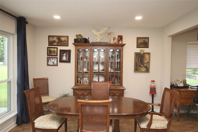 Building Photo - 30210 E Geneva Dr