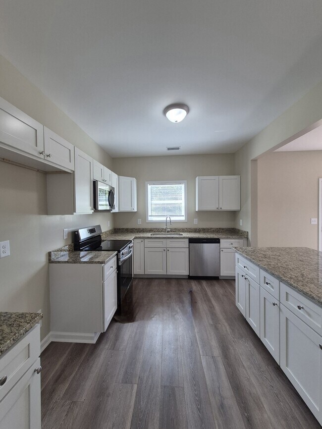 Foto del edificio - 209 Charlotte Cir