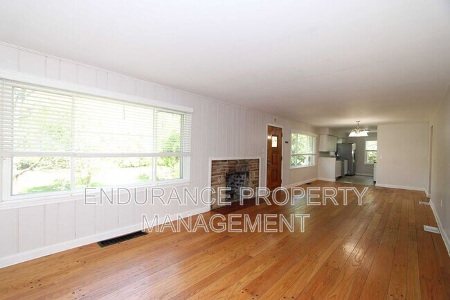 Foto del edificio - 859 Loveland-Miamiville Rd