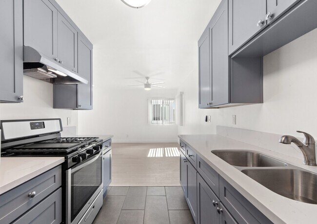 Foto del edificio - 445-455 Rose Ave