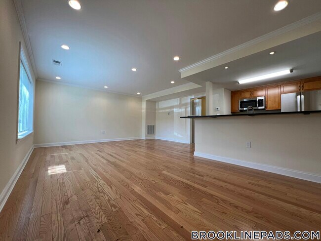 Building Photo - 103 Independence Dr