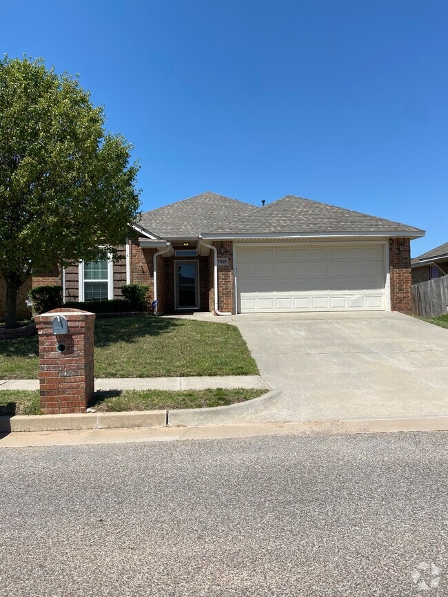 Building Photo - 7921 Frye Ln