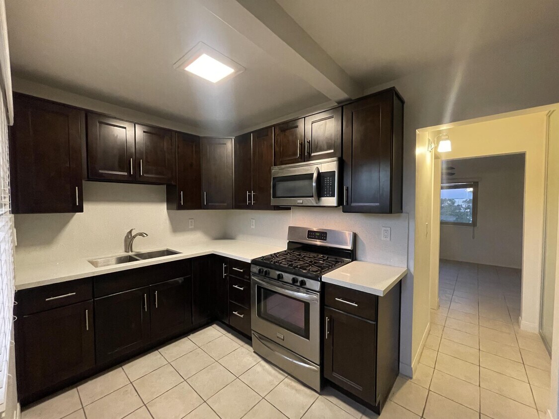 3155 Kemper St Unit 17, San Diego, CA 92110 Room for Rent in San