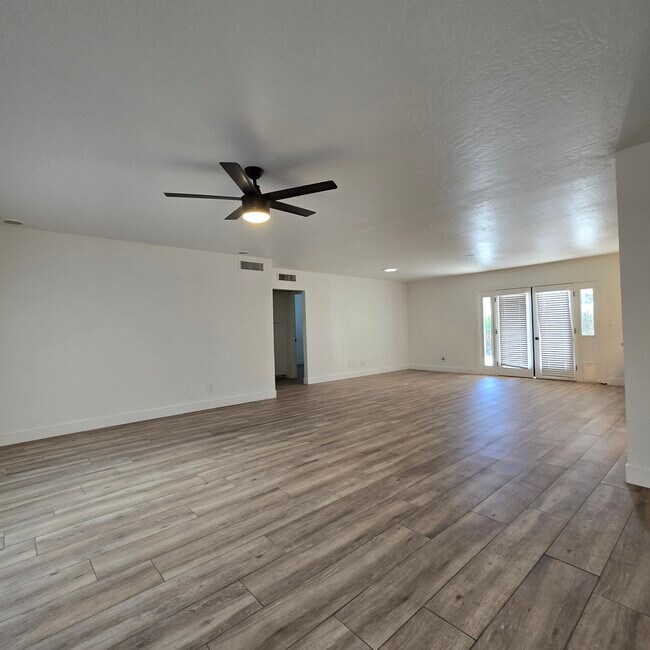 Building Photo - 3137 W Wescott Dr