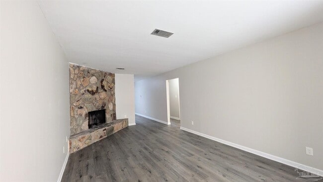 Building Photo - 9565 Sunnehanna Blvd