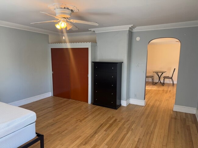 Building Photo - 43 Leroy St