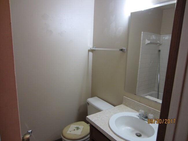 Building Photo - 2325 Tina Dr