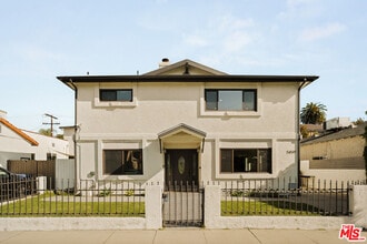 Building Photo - 5819 Ernest Ave