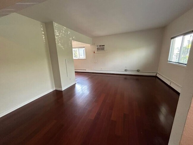 Foto del edificio - 307 16th St W