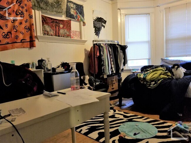 Foto del edificio - Very spacious 2-Bed