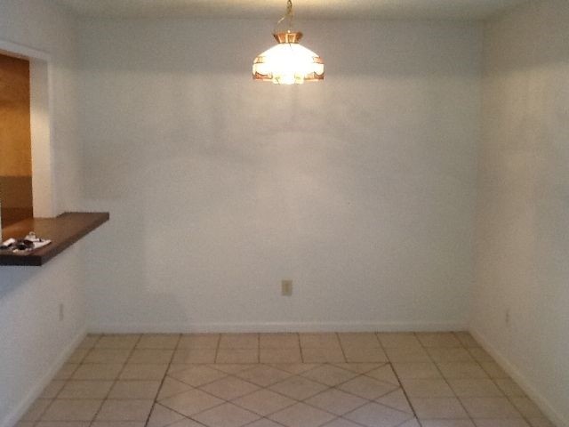 Foto del edificio - 1425 Tully Rd