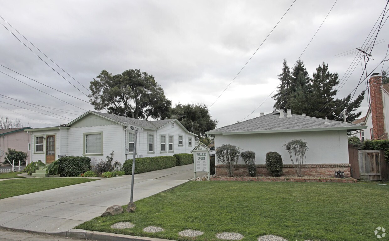Foto del edificio - 682-692 Vallejo Ct