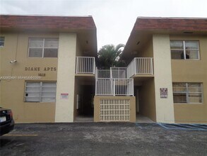 Building Photo - 16118 NE 21st Ave