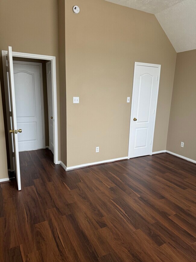 Building Photo - 11919 Canyon Rock Ln