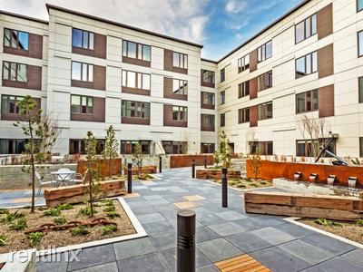Building Photo - 7227 N Philadelphia Ave