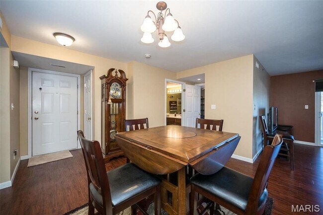 Building Photo - O'Fallon/Lake St Louis/Wentzville Area