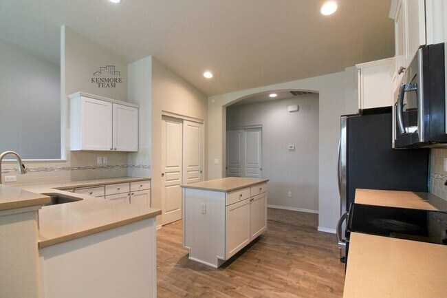 Foto del edificio - 6914 Three Rivers Dr
