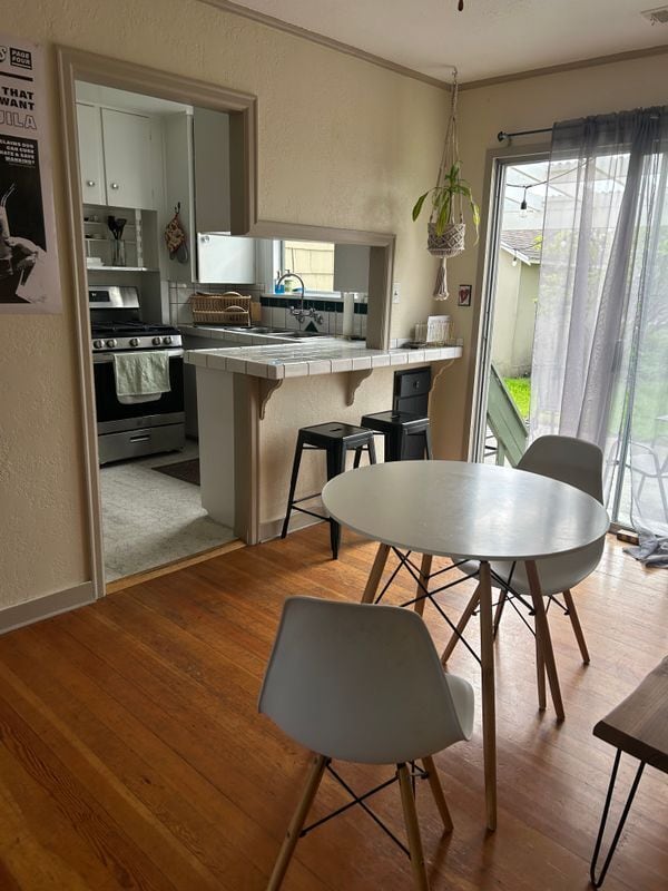 Foto del edificio - 1717 Iverson Ave