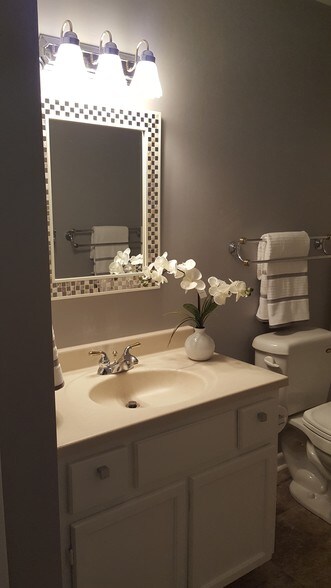 Bathroom Fixtures Roanoke Va 2102 stephenson ave sw roanoke, va 24014 rentals - roanoke, va Bathroom Fixtures Roanoke Va 2102 stephenson ave sw roanoke, va 24014 rentals - roanoke, va