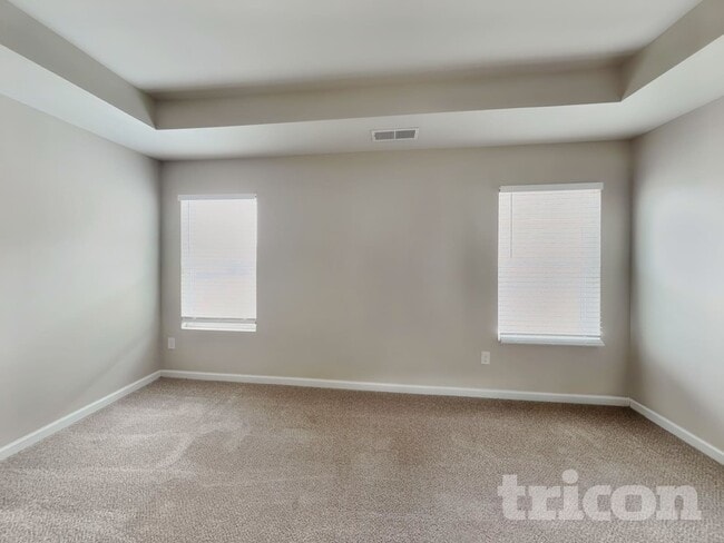 Building Photo - 656 Armitage Way