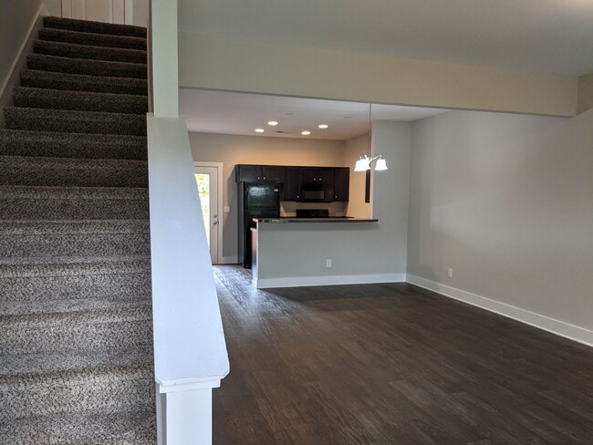 Building Photo - 3538 Steffisburg Dr