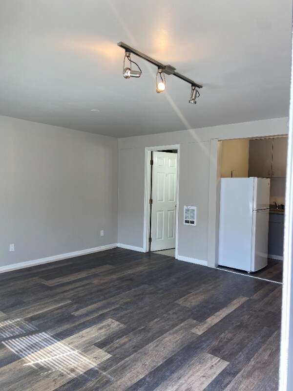 Photo - 1215 Queen Anne Ave N Apartment