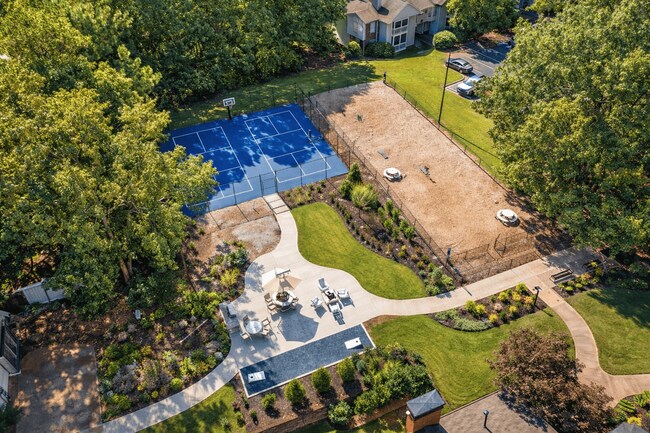 Foto del edificio - The Summit at Avent Ferry