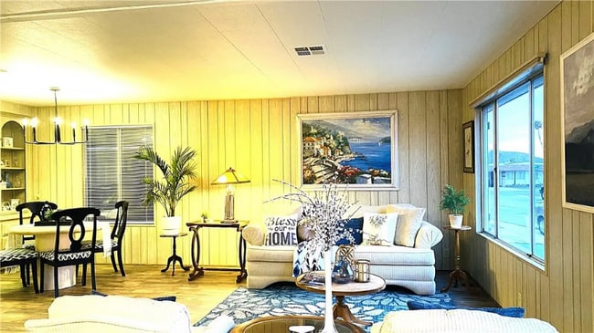 Building Photo - 720 Santo Tomas Dr