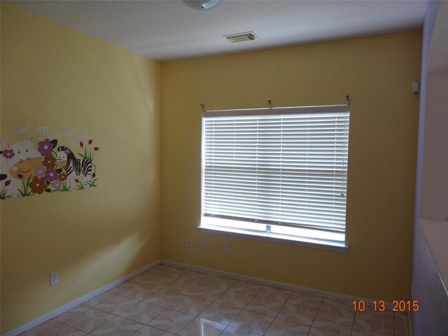 Building Photo - 9503 Eaglewood Glen Tr