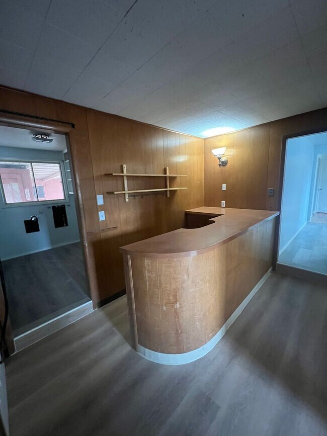 Foto del edificio - Newly Renovated 4 Bedroom, 2 Bathroom Home - Located in Moyina Heights!