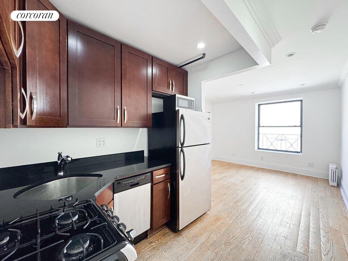 Foto principal - 567 W 125th St