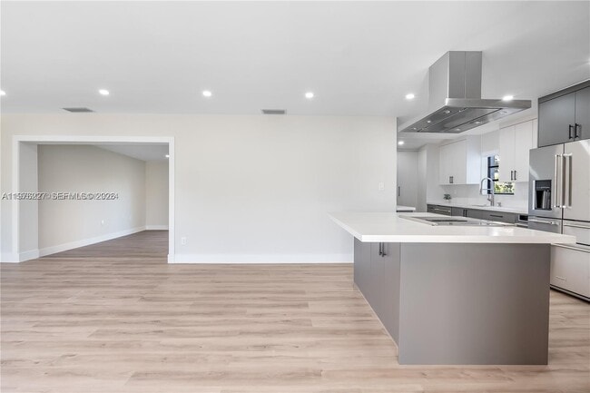 Foto del edificio - 8421 SW 27th Terrace