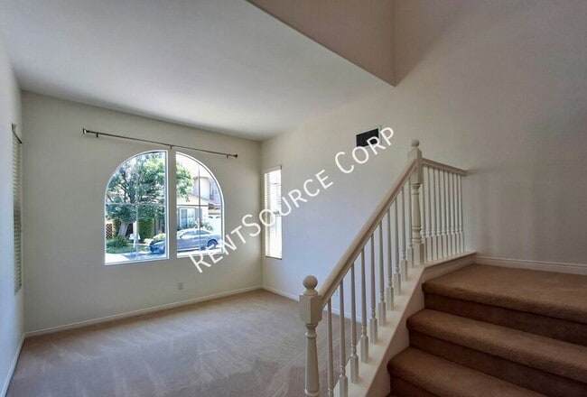 Building Photo - 24335 Alyssum Pl