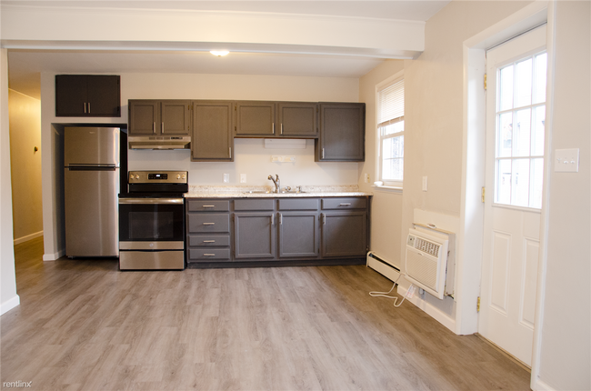 Foto del edificio - 2 br, 1 bath Duplex - 4240 Taylor Rd Apt B