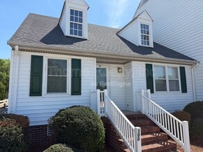 Building Photo - 300 Windermere Cir