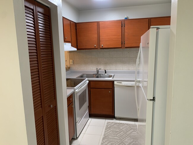 Building Photo - 2625 FL-590