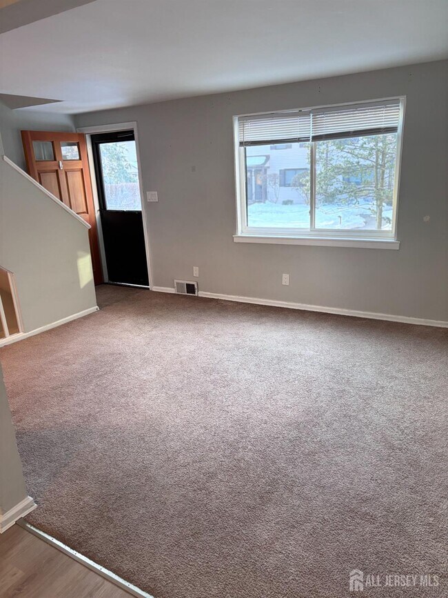 Foto del edificio - 215 Rose St