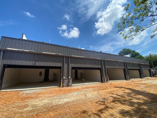 Building Photo - Edge Luxury Townhomes