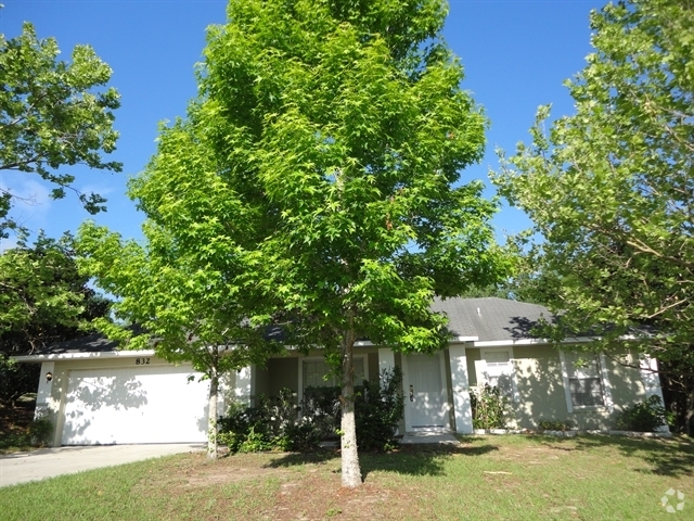 Building Photo - 832 Forestwood Dr