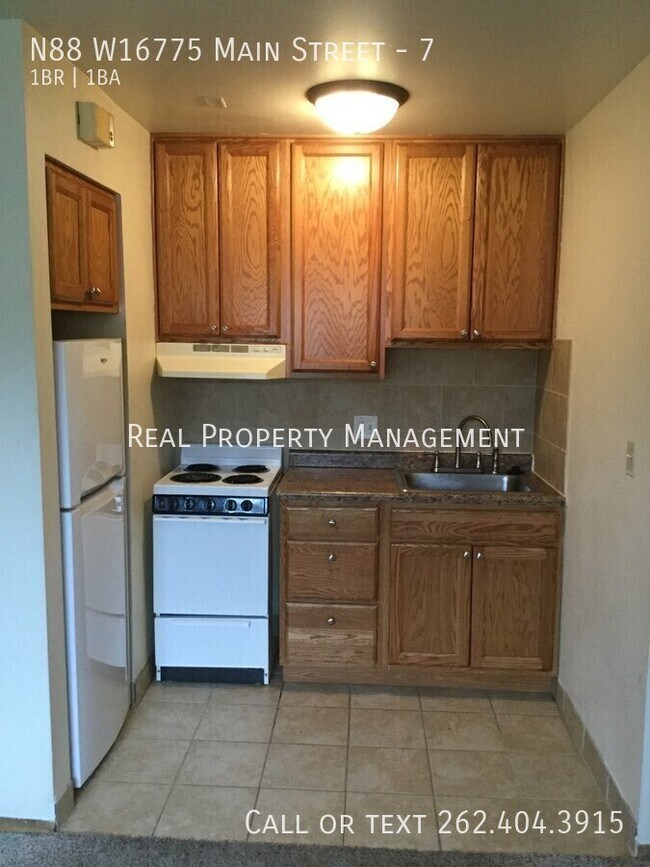 Foto del edificio - N88W16775-W16775 Main St