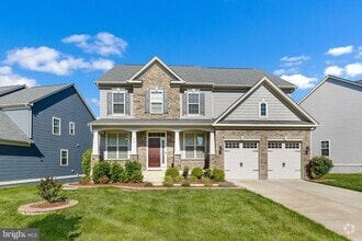 Building Photo - 432 Daylily Ln