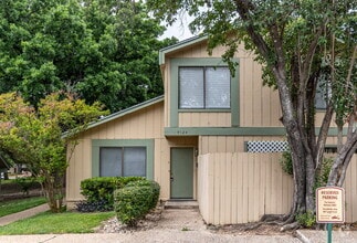 Building Photo - 9524 Quail Village Ln