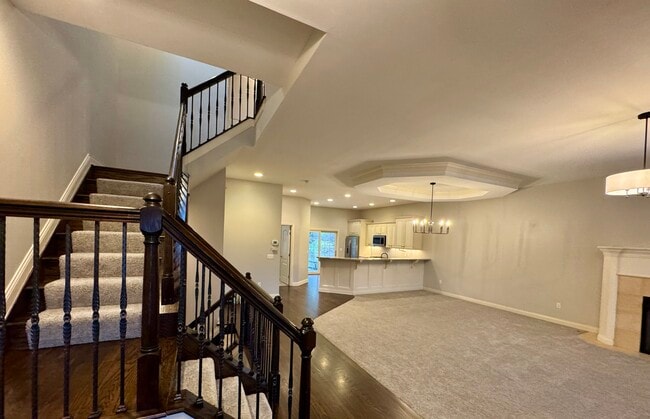 Foto del edificio - 512 S Grand Ave