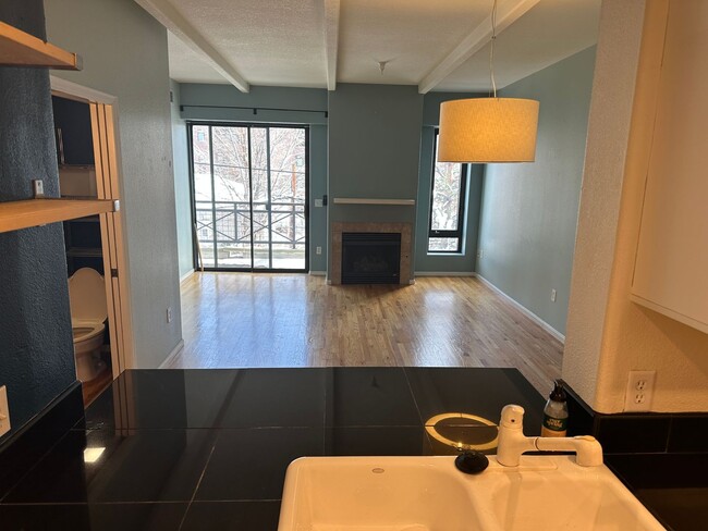 Foto del edificio - 1 bedroom, 1 bath Cherry Creek North - Ava...
