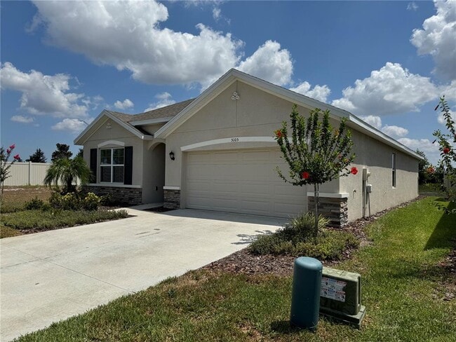 Building Photo - 5105 Sultana Cv