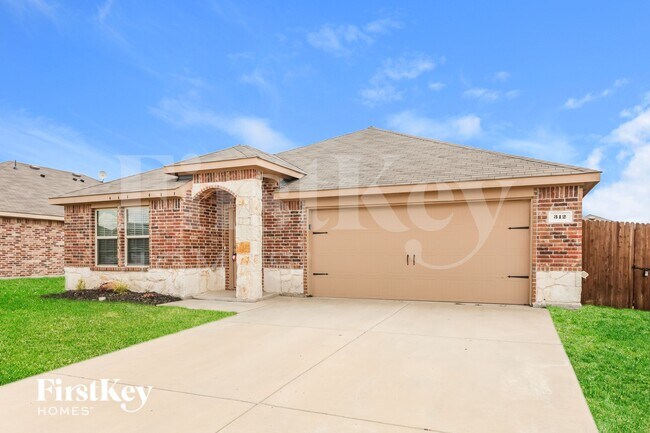 Building Photo - 312 Shiplap Ln